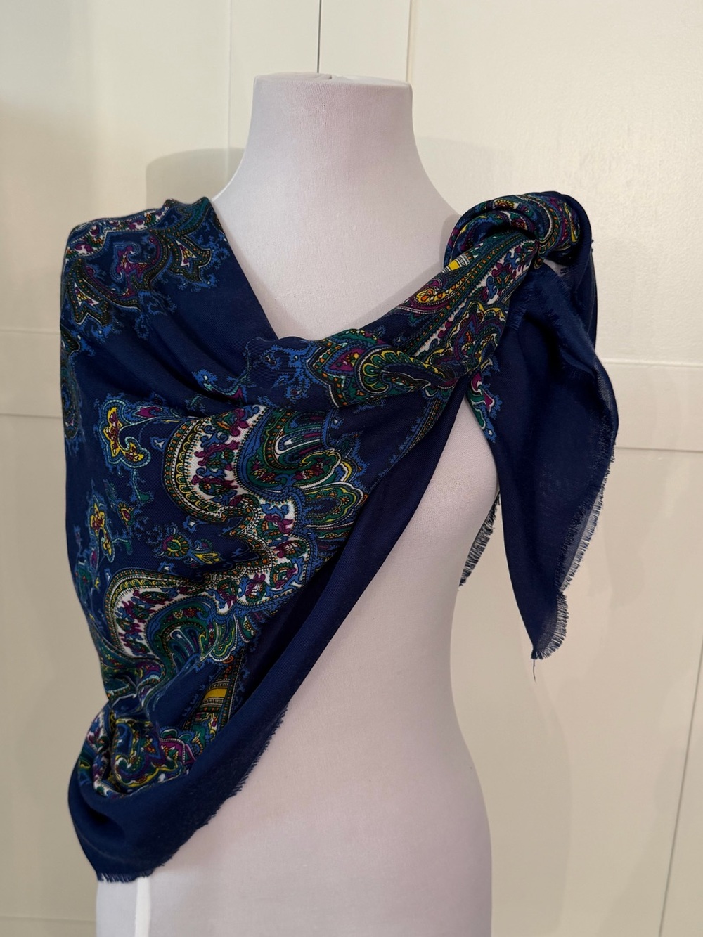 Navy Paisley Print Women's Italian Scarf